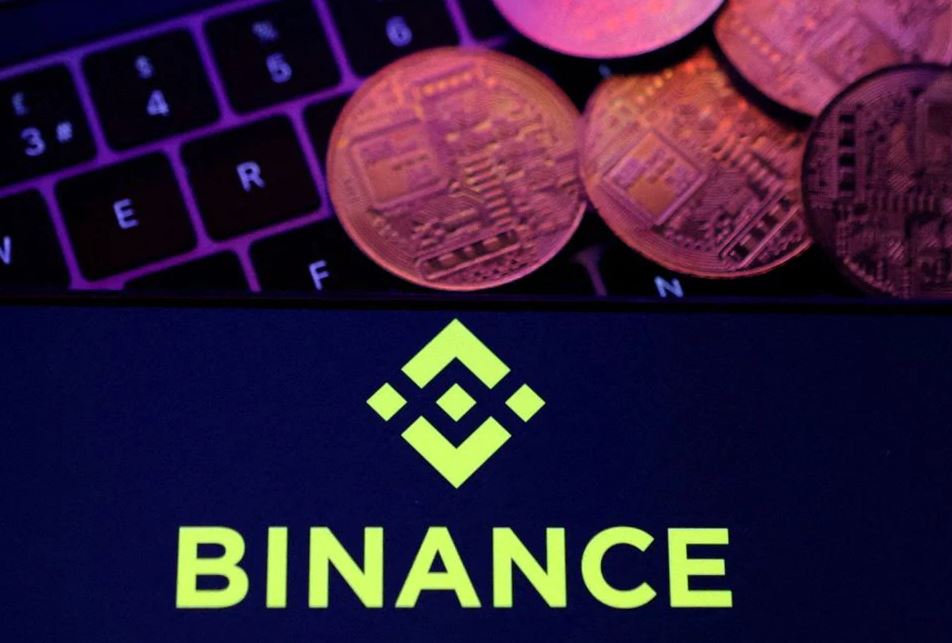 Binance: Πάγωσε τις συναλλαγές σε δολάρια, χωρίς να αναφέρει τον λόγο