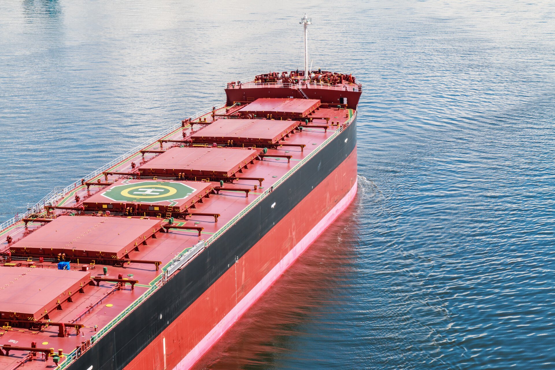 Shipowners opt for used bulk carriers and new tankers